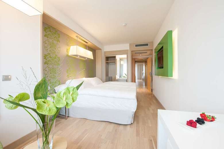 Hotel Occidental Praha Five