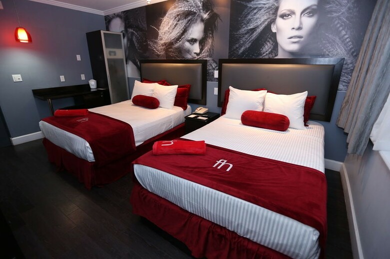 Hotel The Cove By Renzzi