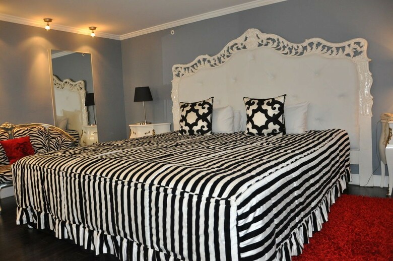 Hotel The Cove By Renzzi