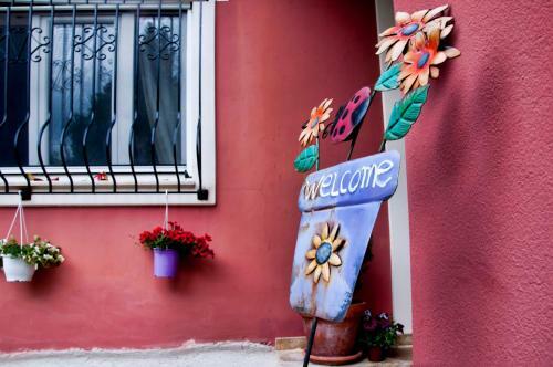 Evelina's Country House