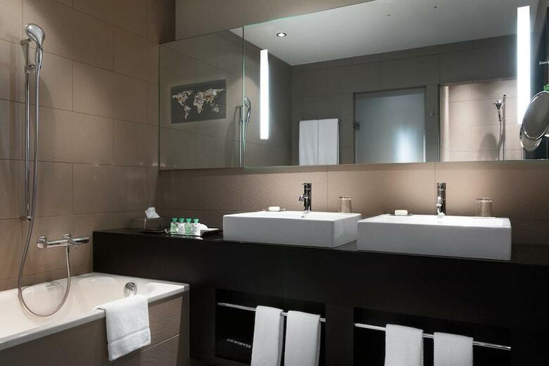 Renaissance Z�rich Tower Hotel