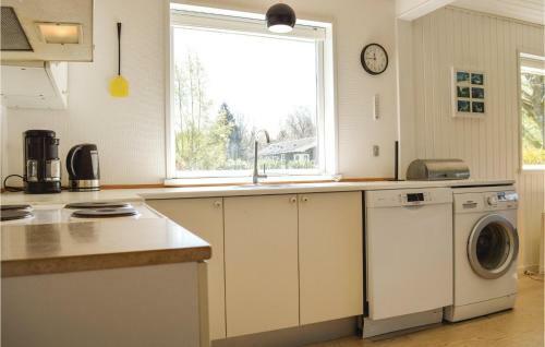 Two-bedroom Holiday Home In Melby