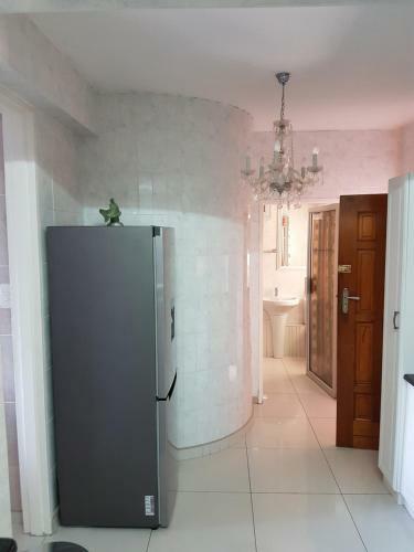 Beach Frond Apartment