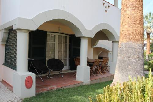 Hotel Old Village & Prestige