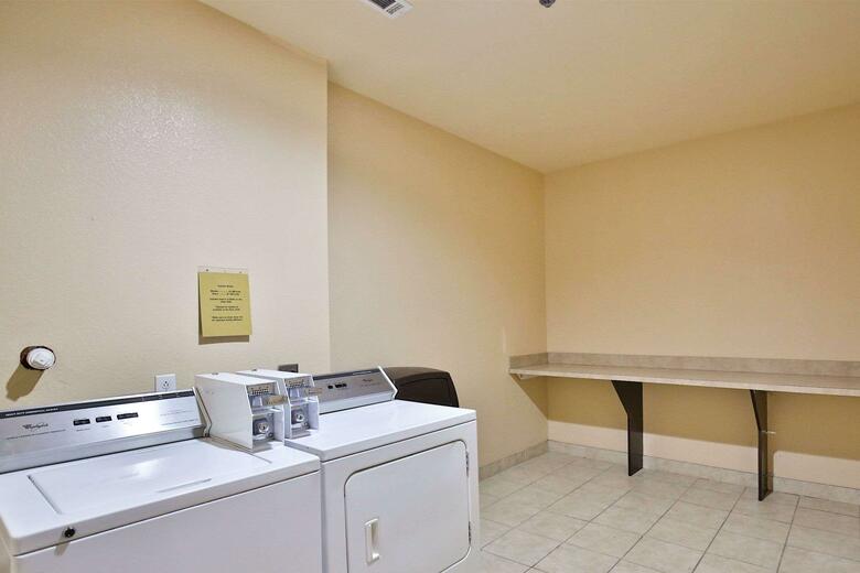 Hotel Sleep Inn & Suites University