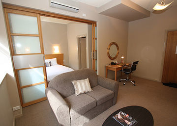 Quality Hotel Tiffins On The Park
