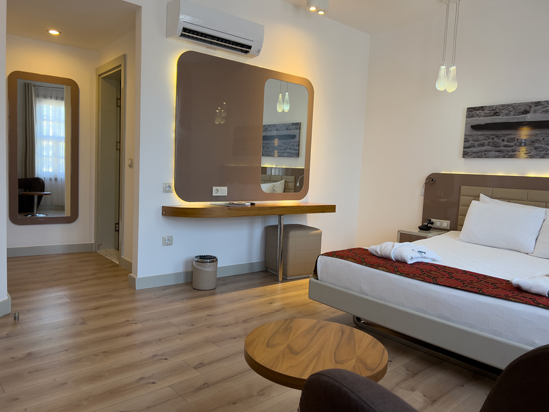Hotel Marina Residence & Restaurants