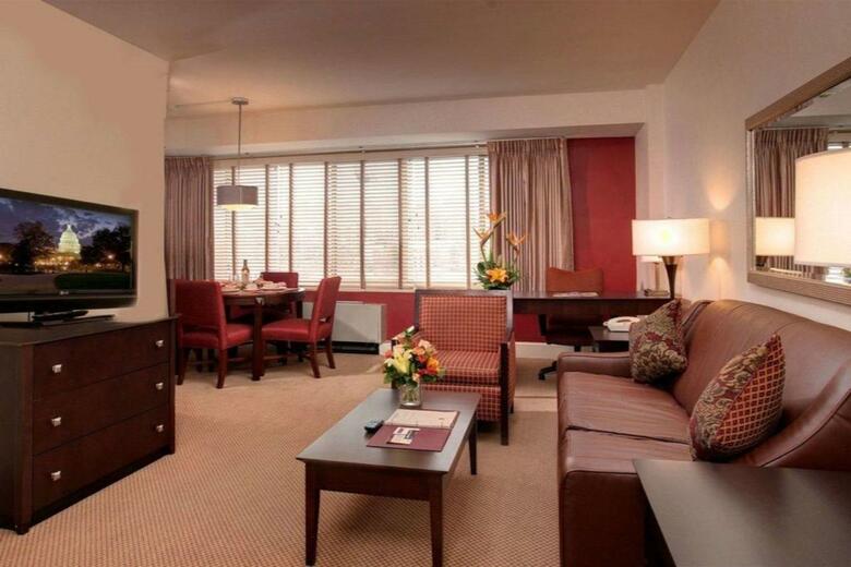 Hotel The Virginian Suites An Ascend