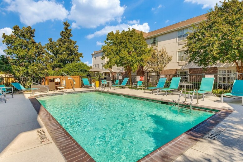 Hotel Towneplace Suites Arlington Near Six Flags