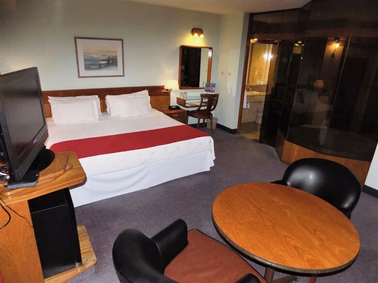 Hotel Balmoral Plaza