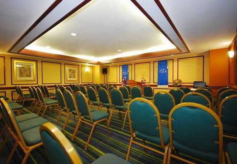 Hotel Fairfield Inn & Suites Boston North