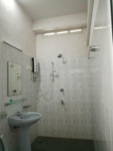 Hostal Thilini Tour Inn