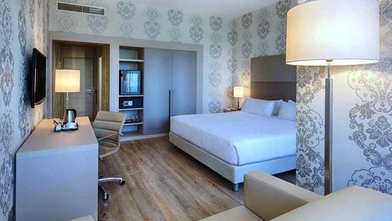 Hotel NH Firenze