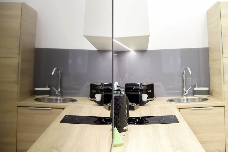 Nook Nook Apartments Dietla 66