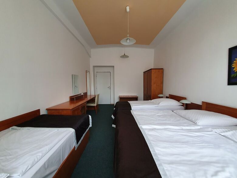 Hotel Penzion Domov Mladeze Jana