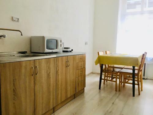 Apartment Insat