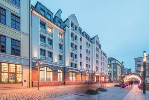 Q17 Apartments
