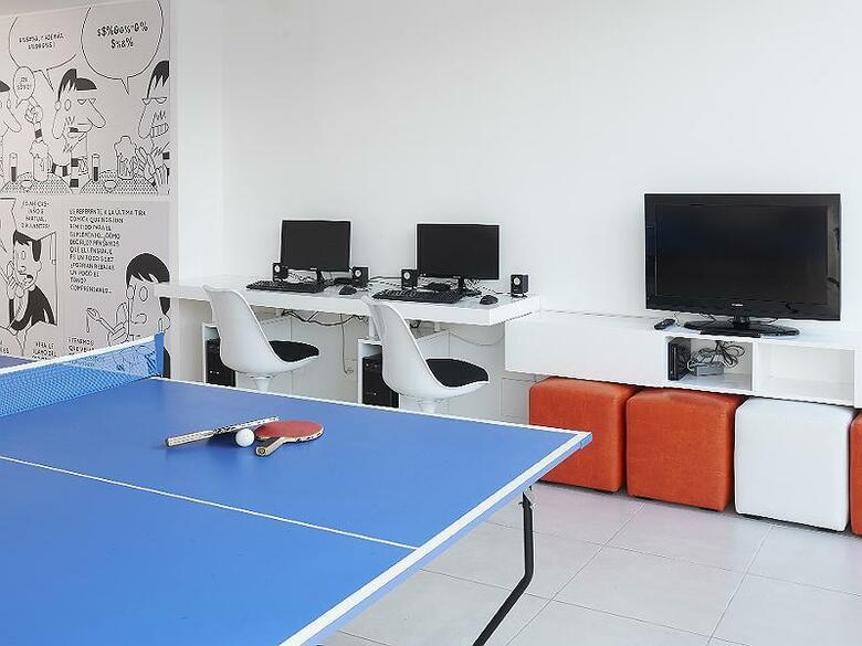 Real Colonia Hotel And Suites