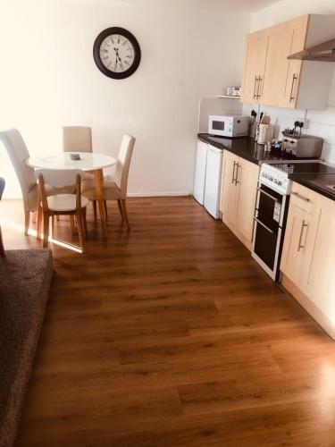 Marina Apartment, Y Felinheli