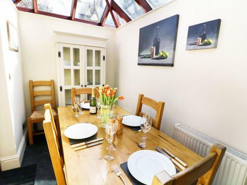 11 The Village, Yelverton