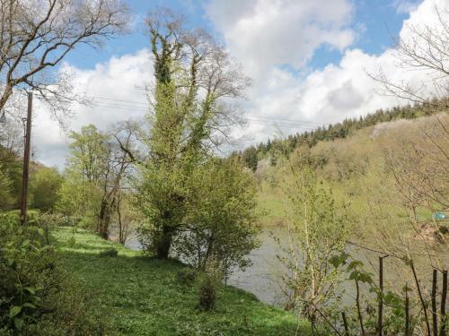 4 Wye Rapids Cottages, Ross-on-wye
