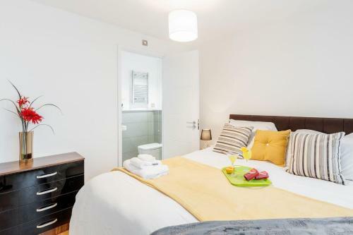 Royal Reign Apartments