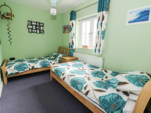 Maes Y Gwaelod, Haverfordwest
