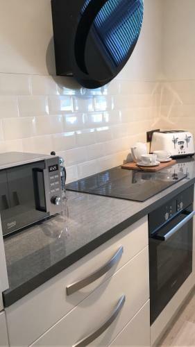 Villa Luxury 3 Bed Home By The Lake