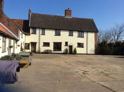 Valley Farmhouse B&B