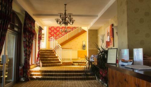 Regent Court At The Sandringham Hotel