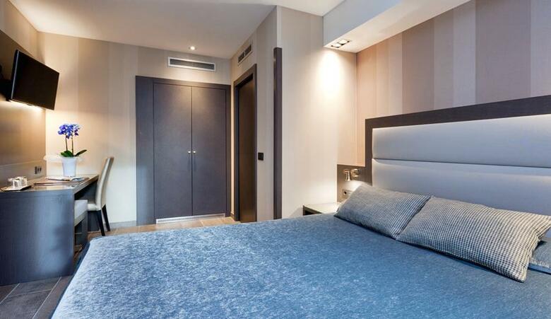 Hotel Reina Cristina