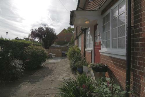 Red Cottage B&B