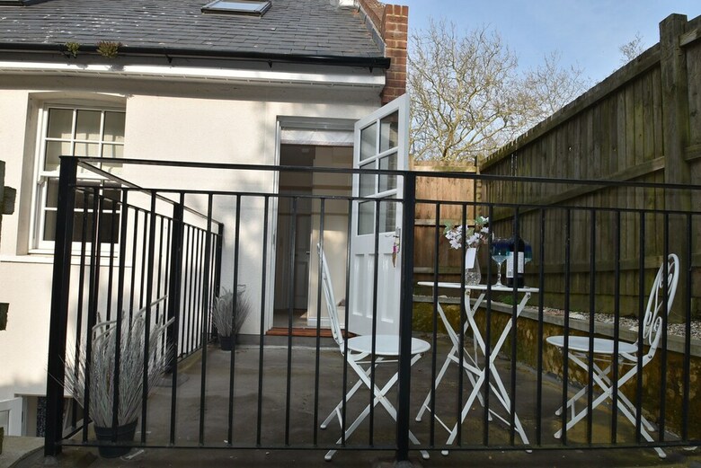 Curlew House