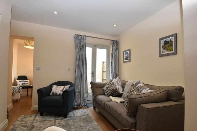 Curlew House