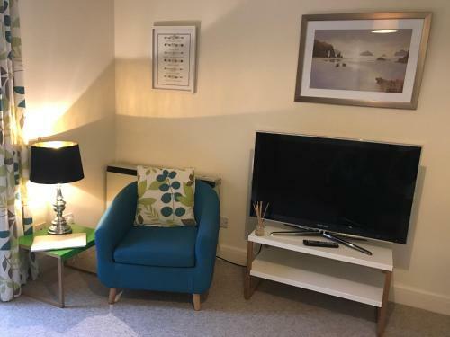 Quarters - Church Road Apartment