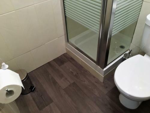 Signature - Kilnside Central Apartment Paisley