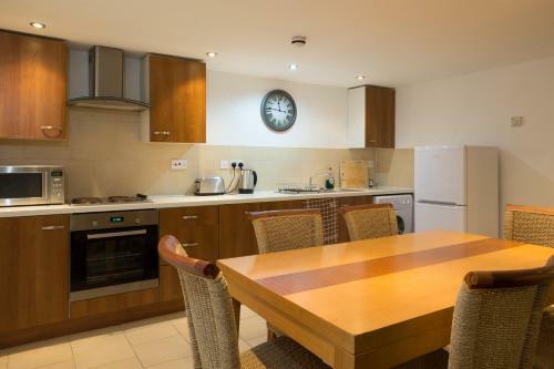 Holmes & Hunters - Bentinck Road Apartments