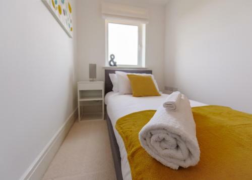 Smart And Spacious House For 8