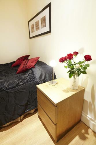 Hyde Park Rooms & Apartments