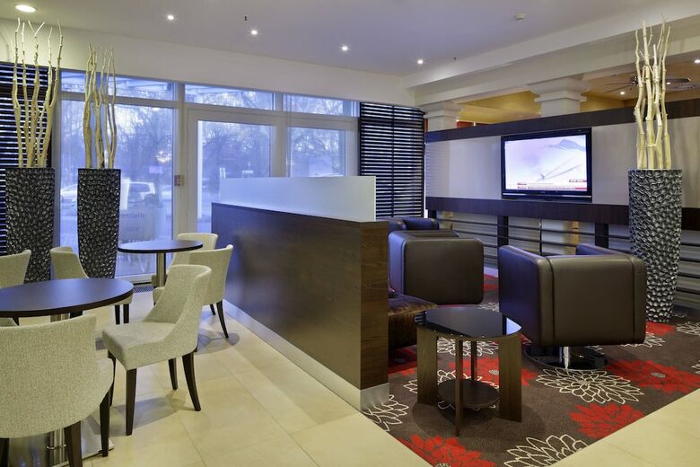 Hotel Courtyard By Marriott Hannover Maschsee