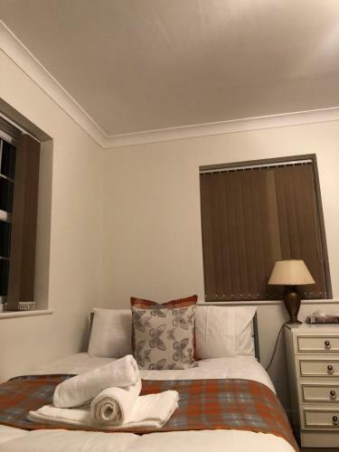 Russell Street Apartment