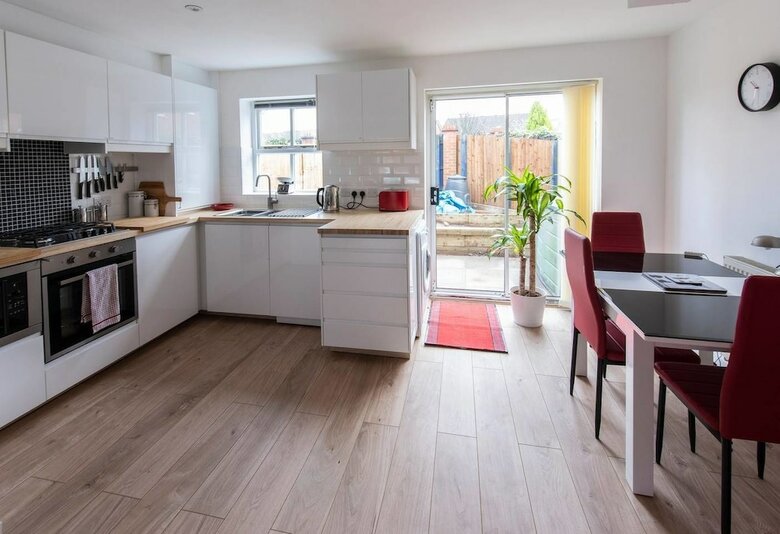 Apartamento Sleek 2br Home With Office/studio By Guestready