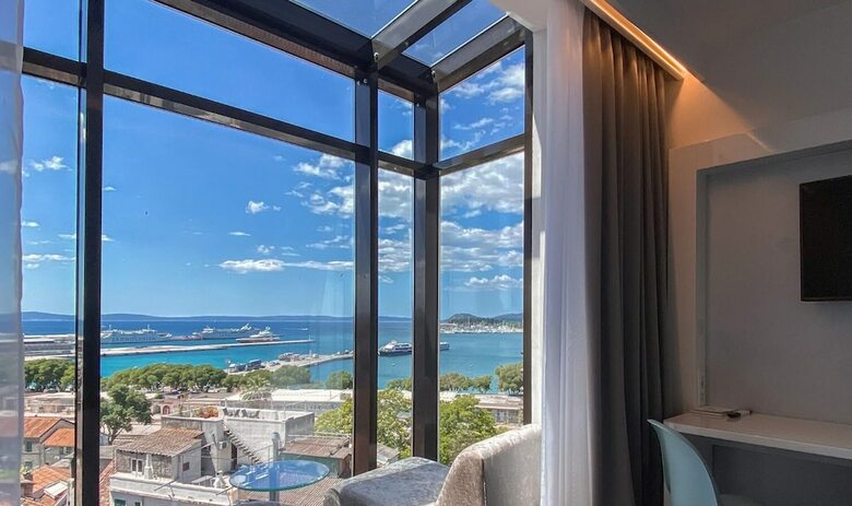 Hotel Luxe