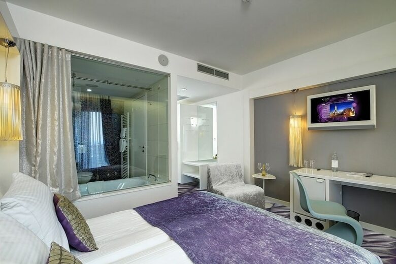 Hotel Luxe
