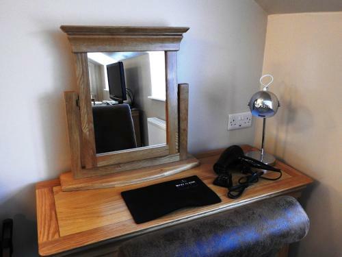 Bed & Breakfast Teifi Riverbank At Glas Y Dorlan