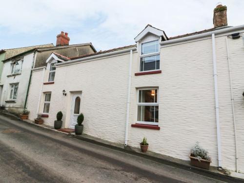 3 Horse Pool Road, Carmarthen