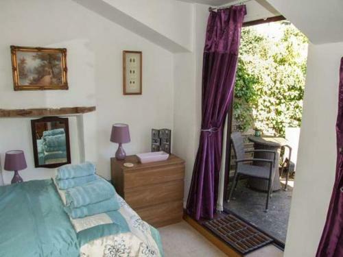 Bronte Owl Cottage