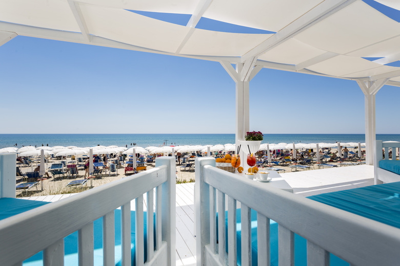 Hotel Ticho`s Club