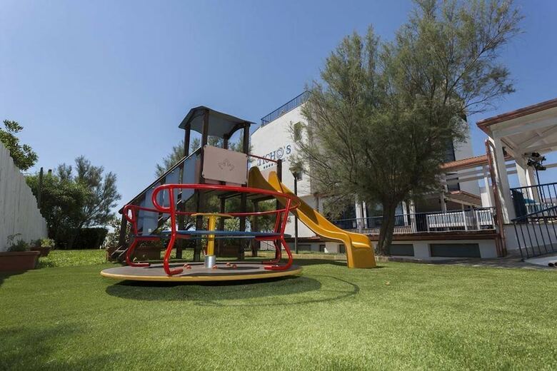 Hotel Ticho`s Club