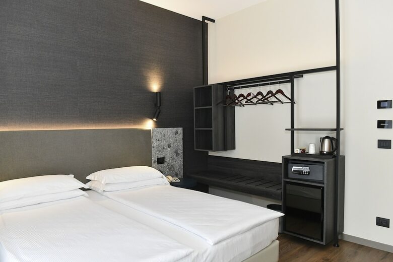 Hotel Eden